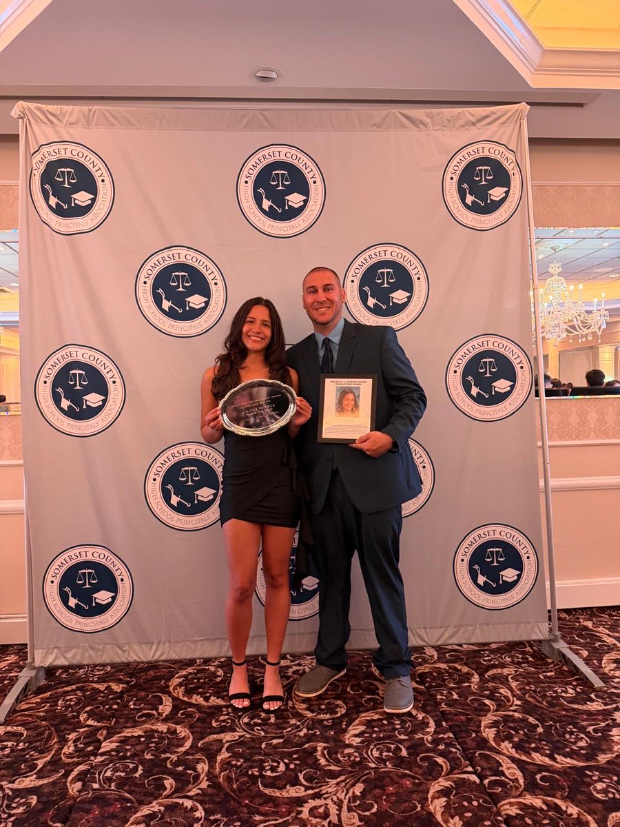 Manville_Gbball's tweet photo. Congratulations to Val on receiving the Somerset County Principals Scholar Athlete Award! Good luck in your future endeavors in college and beyond! Your RELENTLESS EFFORT and determination both on the court/field is a true testament of why you deserve this honor. Well deserved! https://t.co/Xj6wijTQYa