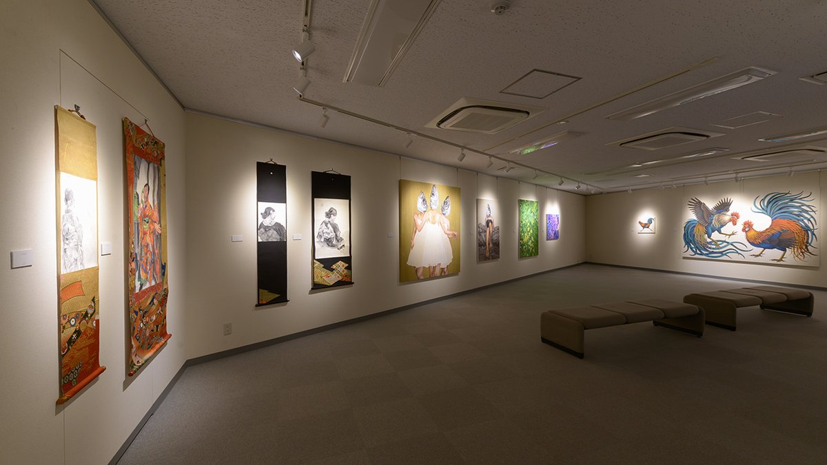 MuseumSato's tweet photo. 2026年度多摩美術大学大学院日本画研究領域二年生展「像・象・相」2026/4/16～4/29
●展示風景：４F展示室 https://t.co/TfdM3lhvdo