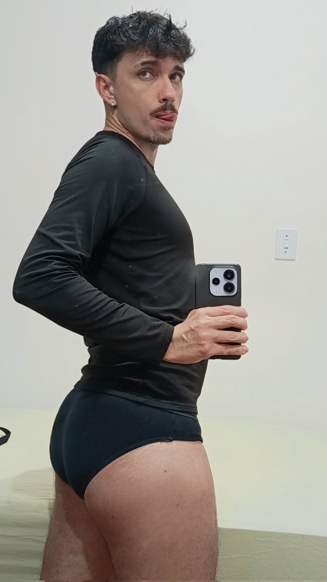 andy tweet media