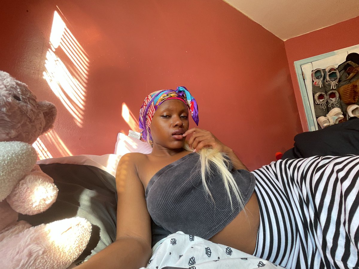 FUCKING ASSHOLE!!! 🛸 tweet media