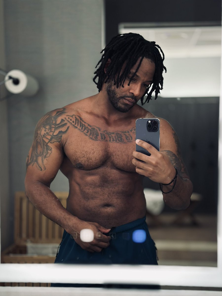kingedcam's tweet photo. Just another trap https://t.co/t8Ae5lZ55o
