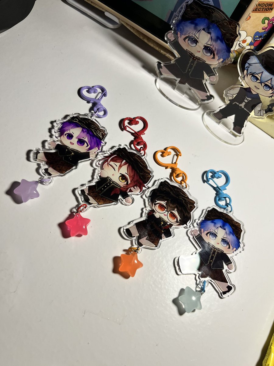 noell || jual fanmade EOS merch tweet media