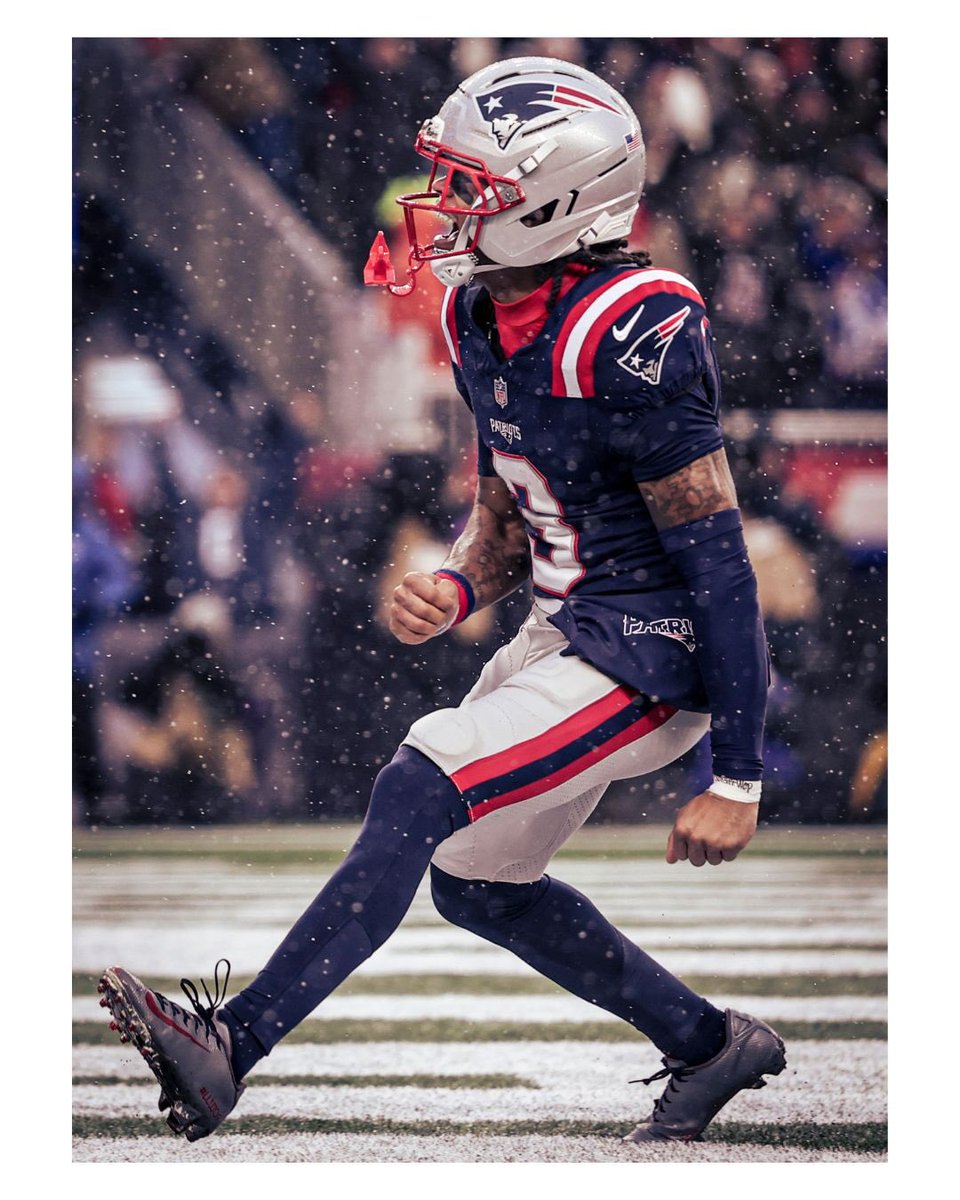 _FoxboroForever's tweet photo. When the snow falls in Foxboro,

“We don’t lose!” - Tedy Bruschi https://t.co/P9yIs6Iv2p