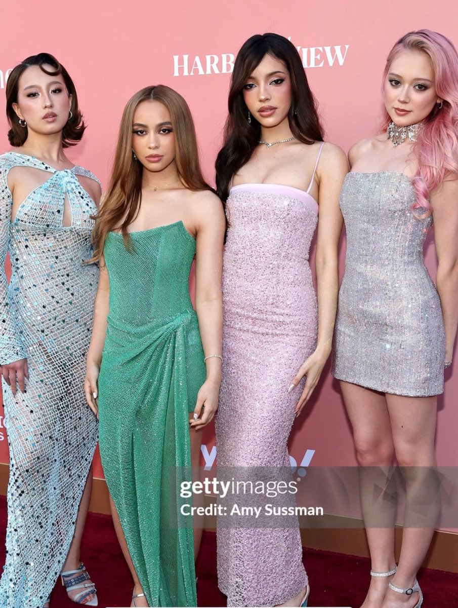 GIRLSET BASE tweet media