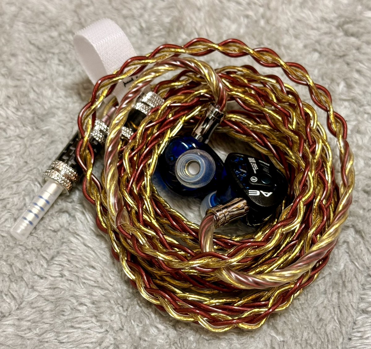 ActGloom's tweet photo. Angelears x Tangzu XUETAO AE101
コーティング完了
早速、試聴したいと思います。タルコフ、エンドフィールドやNTEはどのように聞こえるでしょうか?
気ままに放送しますので良かったら声かけてください
#Angelears #Tangzu #XUETAO #AE101
#ivipQ https://t.co/DWIUaLl3vW