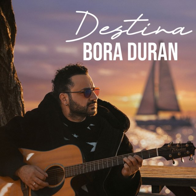 TurkceMuzik's tweet photo. Bora Duran “Destina”: Bora Duran, uzun zaman sonra müzik kariyerine ilk kez söz ve müziği kendisine ait olmayan ve gerçek bir hikayeden esinlenilip yazılmış olan “Destina” adlı çok özel bir duygusal şarkıyla devam… https://t.co/nTyEsmAnPy #TürkçeMüzik #MüzikHaberleri #Müzik https://t.co/H1vFRXC1Pz