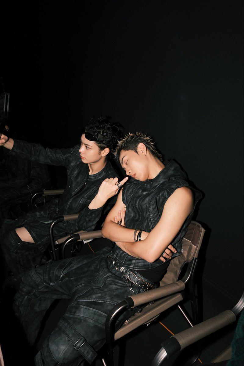 ryullpics's tweet photo. BACKSEAT RYUL

#LNGSHOT #롱샷 #RYUL #률 https://t.co/q22v0B8fpa