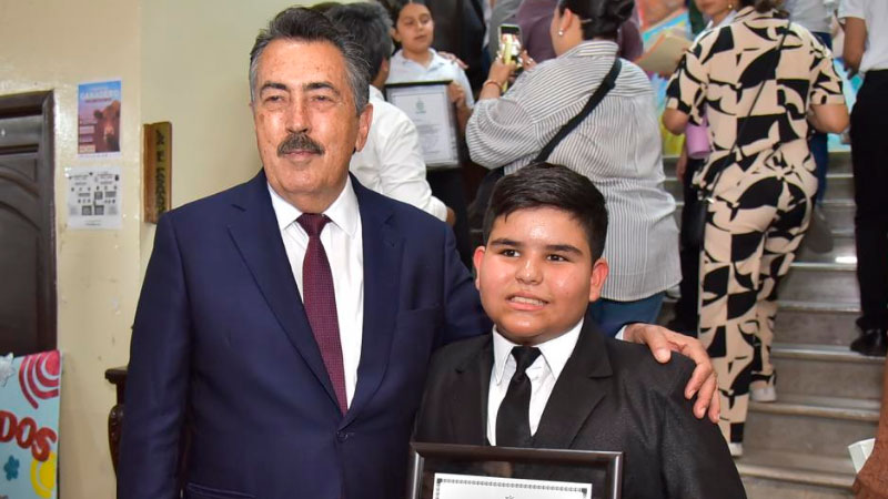 Síntesis Noticias tweet media