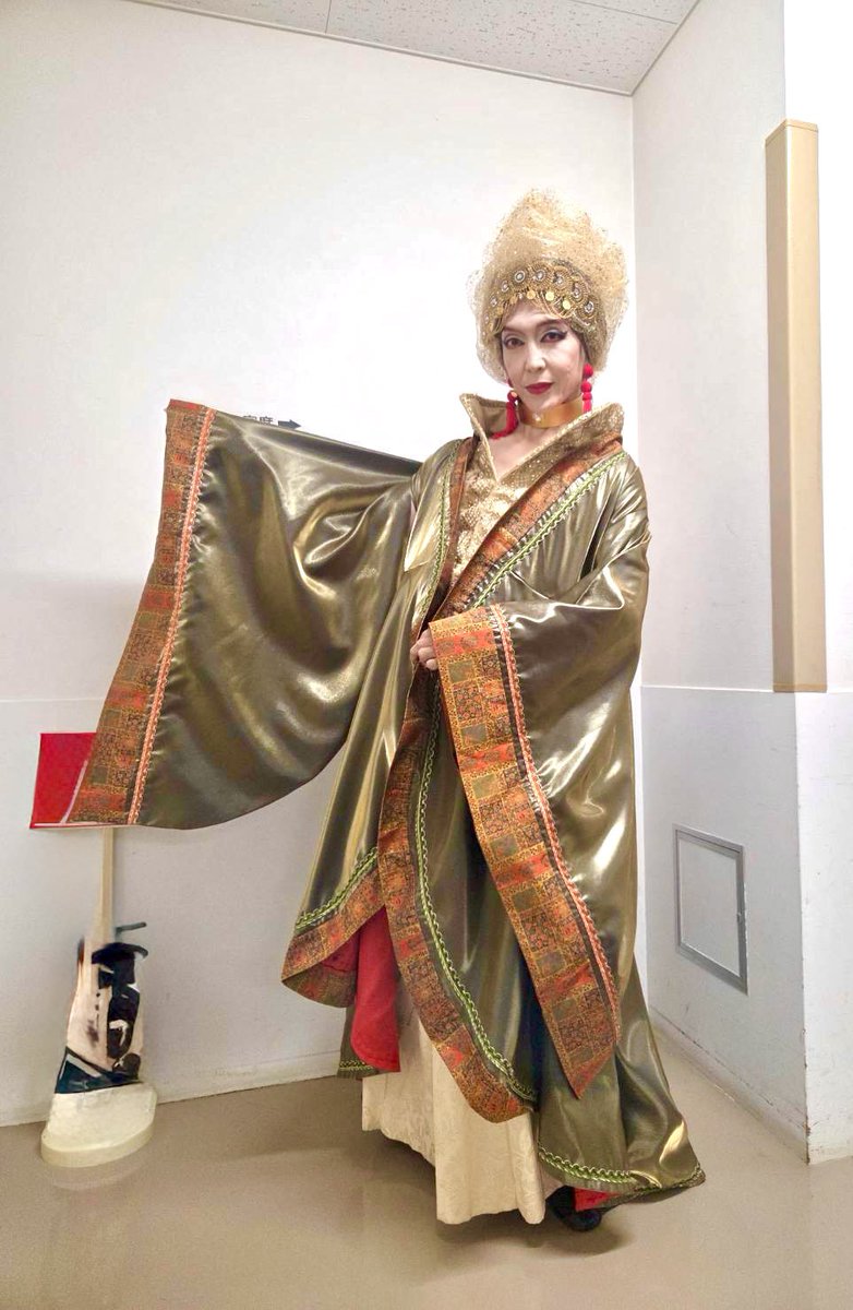 tatesama's tweet photo. 『ドラマティック古事記』天照大神の役を無事に終えることができました。
会場にお越しくださったすべての方々に感謝です！
本当にありがとうございました！
素敵な共演者の方々とご一緒でき、とても楽しい現場でした。
お世話になりました。
そしてありがとうございました。 https://t.co/ckeRJJhuFu