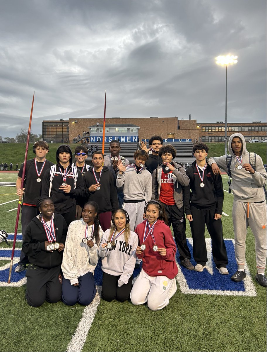 BHSBearsTrack's tweet photo. Congratulations to the medalists from the Big North National Division Championship. https://t.co/CjepIur5F6