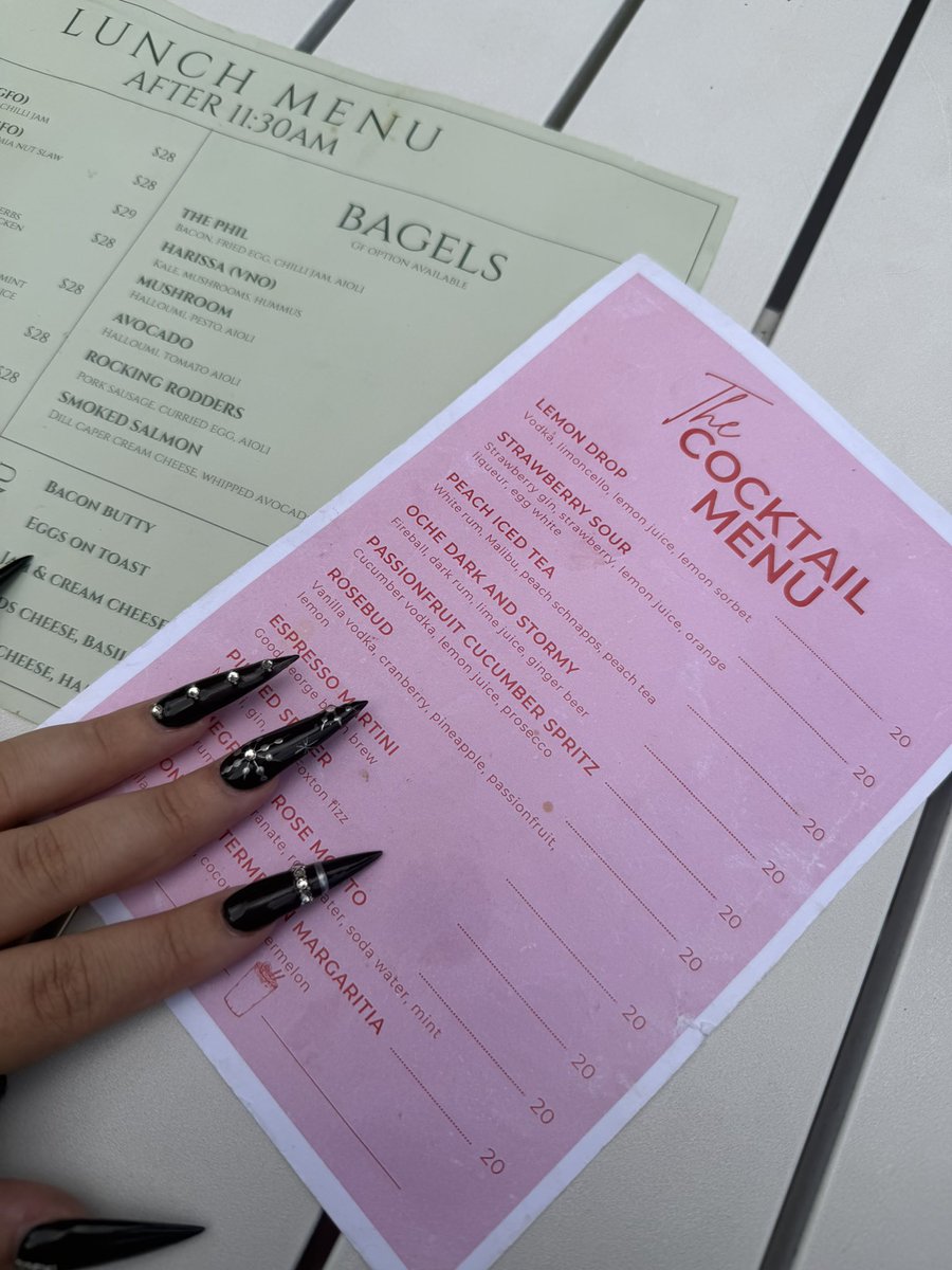 spoilariquxeen's tweet photo. lunch again hahaha https://t.co/3tbI3RwGx8