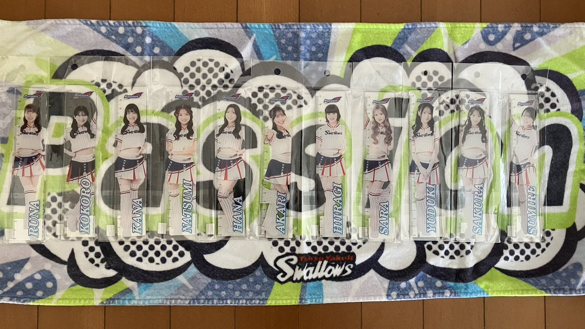 passion_2016's tweet photo. Passion定規
11人分持ってます！
足りない分はネットで注文中
一応箱推しなので…
#Passion2026
#公式グッズ
#定規
@SwallowsPassion https://t.co/oEiLRLGWds