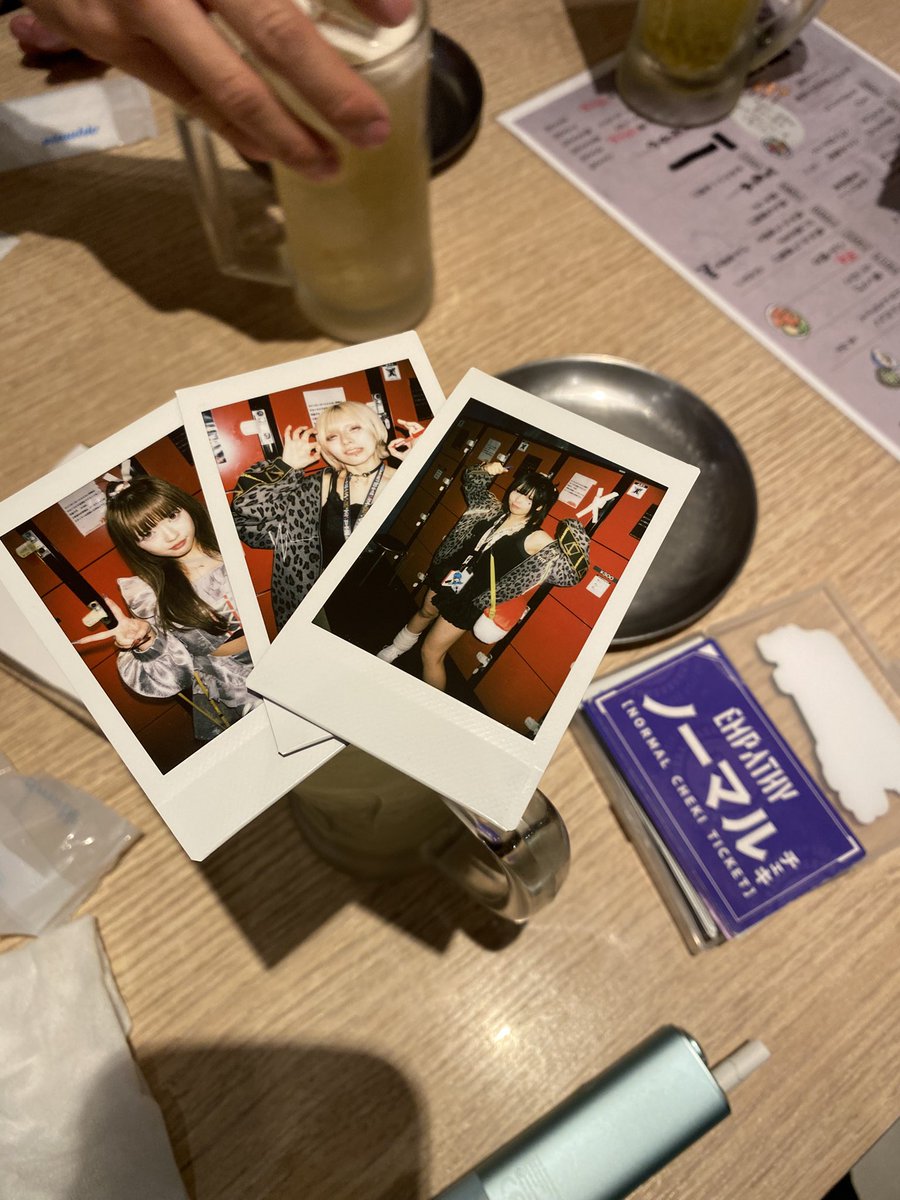 tadanohageggy's tweet image. 2026.4.29　大阪ANIMA

ライブ終わりの推し飯(飲み？)中
彼女達もプレッシャーを感じつつのライブだったと思うけど、蓋を開けてみたらサイコーのライブだった！遠征してきて良かった👍個人的には歌とパフォーマンスの良さが全面に出てたと思う👍遠征組の皆さん、お疲れ様！
 #EMPATHY  #ラブビツアー