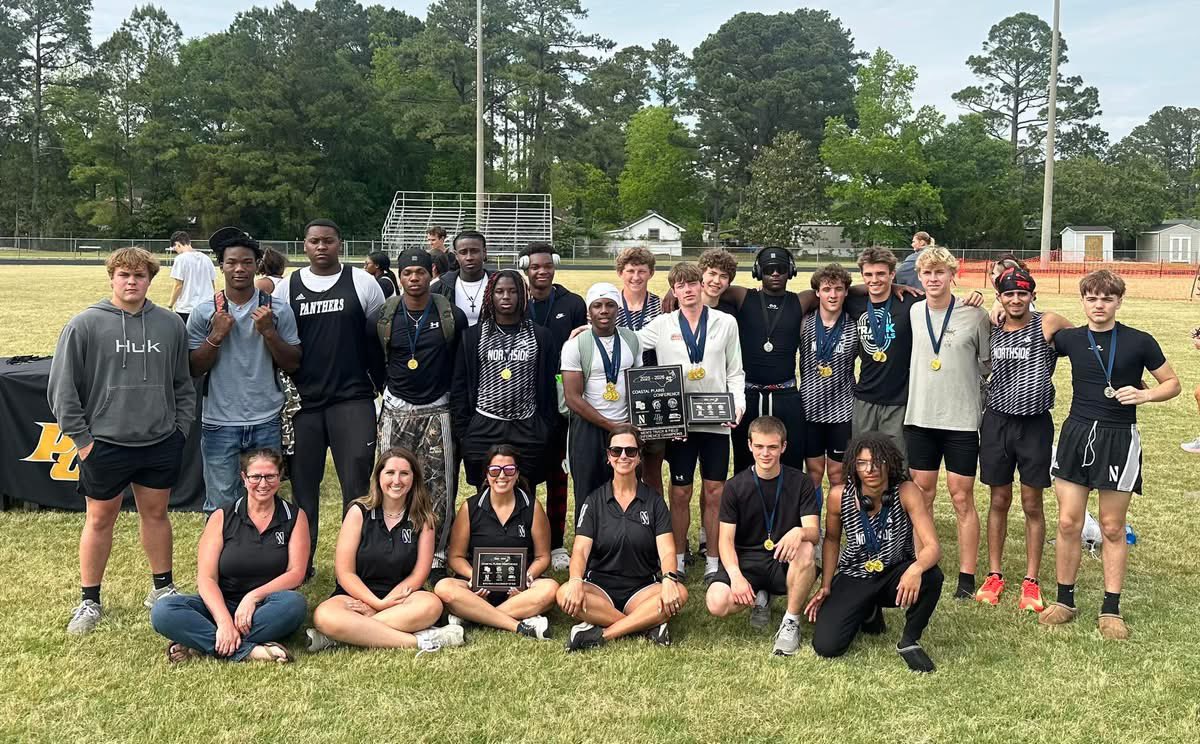 diante642's tweet photo. Got first in the 200m first in 4x2 first in 4x1 and first in 4x4 AND conference champs #AGTG #coaches #virałpost https://t.co/P0IZIyVCex