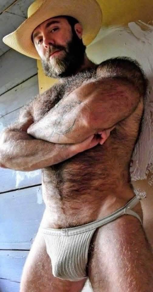 Hot Asian man for hairy daddy tweet media