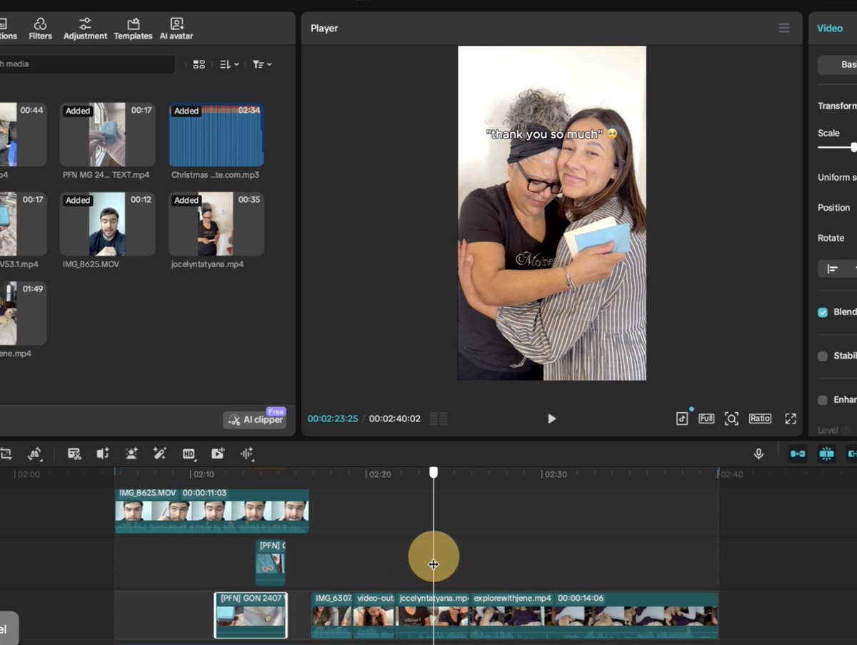 realAlexDJ's tweet photo. 5. Match narrative to visuals. Whatever you're saying, the screen needs to show it. I say 'look at these reactions' then cut to reactions. I mention the product then cut to closeups. If your mouth and your visuals aren't aligned, people scroll.

Full free video breakdown: https://t.co/3W0Jh4pC7u