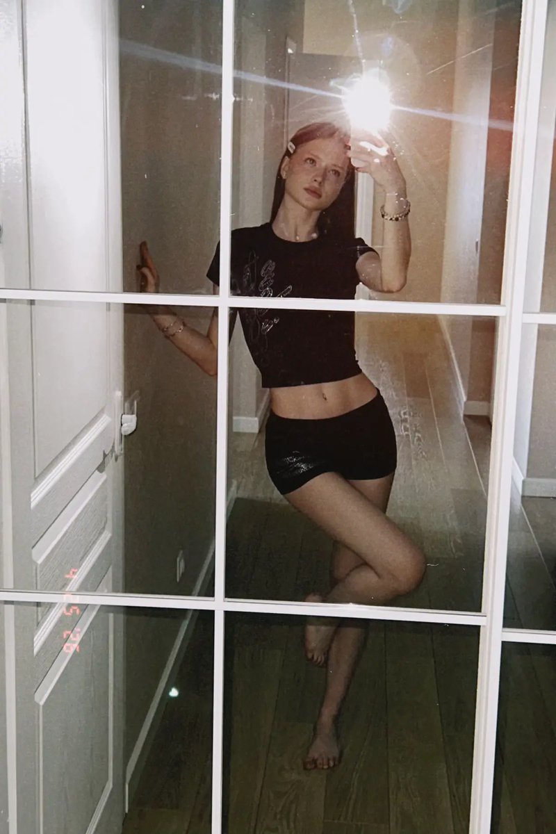 Kᥲt Mᥲᥴkᥱᥒzıᥱ tweet media