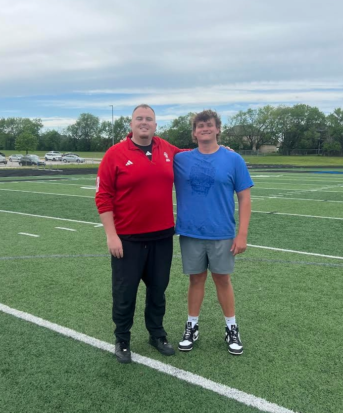 JakeRuggles2027's tweet photo. Thank you @CoachBain75 for coming out to Olathe Northwest and working with me today. Looking forward to competing at USD camp in June.

@lclark3965 @CoachWinger20 @CoachCarrollONW https://t.co/gV0WVxnDLl