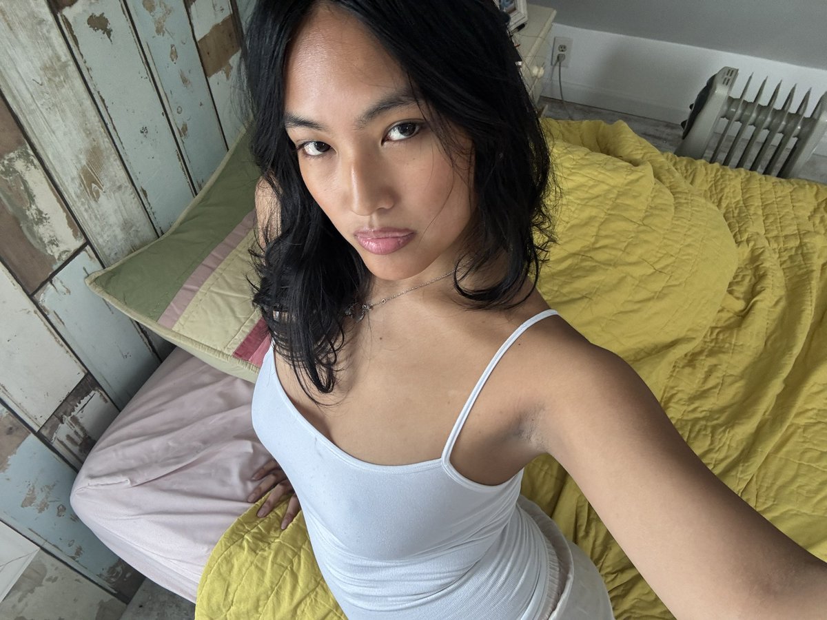 alexispng's tweet image. #young #gettingmoney #blessed