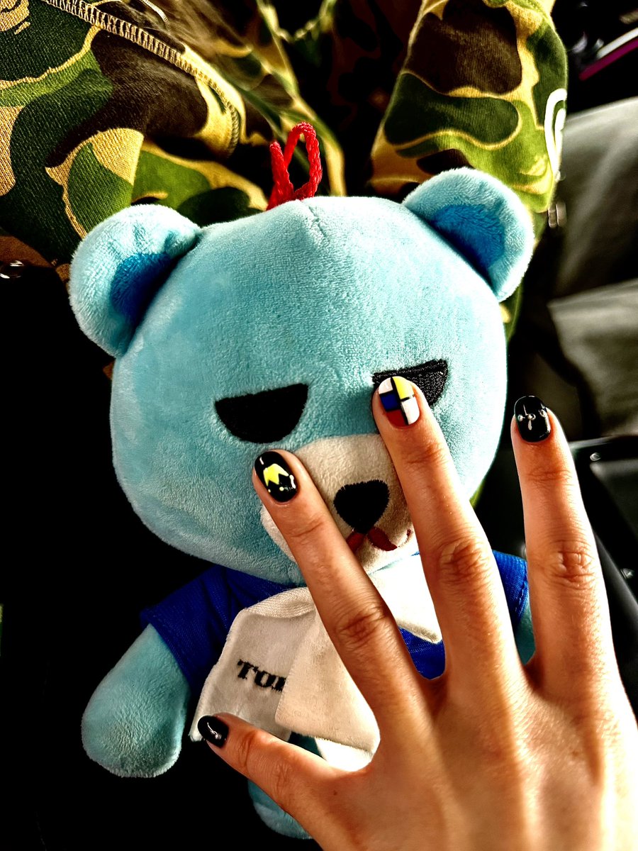 gggbbbbgdgdbbbb's tweet image. new nails🫶🏻 #TTTOP #TOP #ANOTHER_DIMENSION #CHOISEUNGHYUN #빅뱅