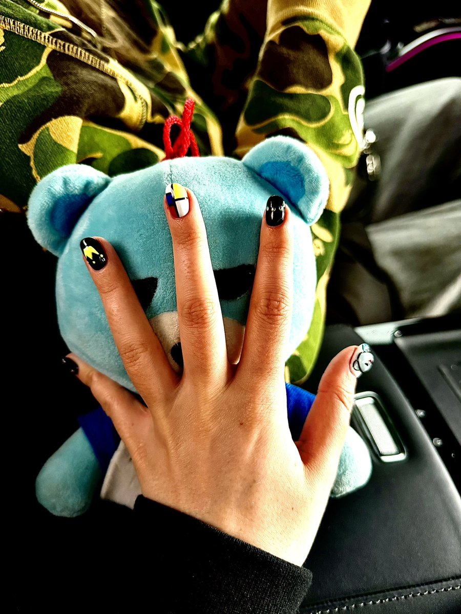 gggbbbbgdgdbbbb's tweet image. new nails🫶🏻 #TTTOP #TOP #ANOTHER_DIMENSION #CHOISEUNGHYUN #빅뱅