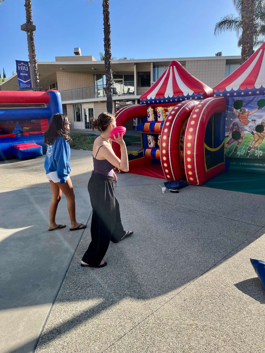 HIUnow's tweet image. Perfect Spring day for a Royal FEST! #studentlife #hiunow #wearehope