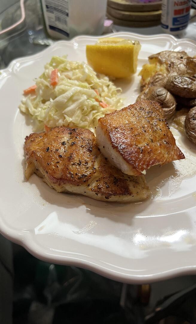 homevsfastfood's tweet image. [homemade] Fresh caught walleye fillets
#homemade #freshcaught #walleye #fillets #seasonalcatch #homecooking #food #recipes #foodpic #foodie #foodlover #cooking #hungry #goodfood #homecookingvsfastfood