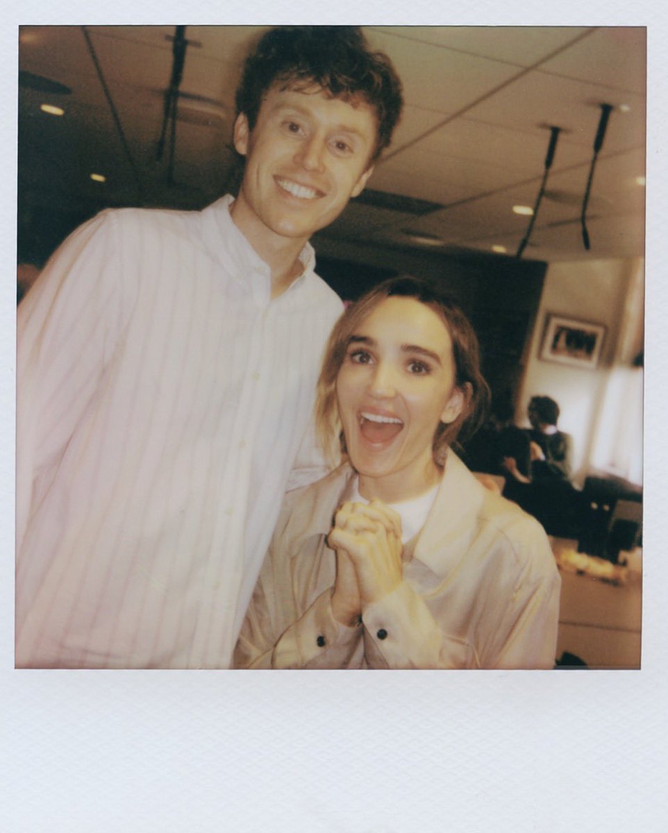 vicky ⋆·˚ ༘ * tweet media