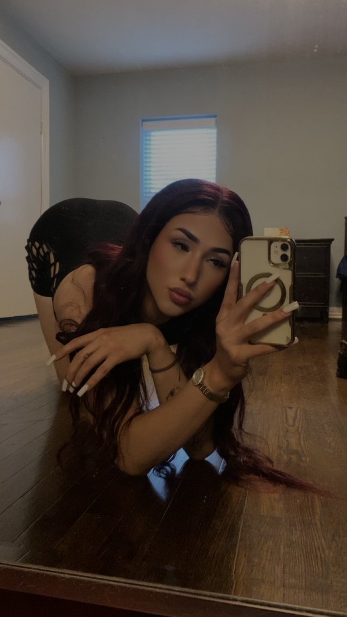 prettyhtxshay's tweet image. simon says you should pay me 🌟 #htx #latina #baddie