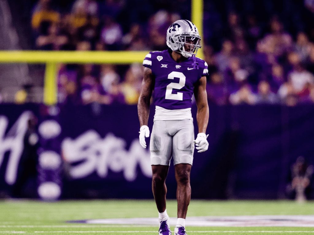 LavonteW44's tweet image. After a great talk with @CoachYates77 I am beyond blessed and humble to receive my first P4 offer from Kansas State University @KStateFB #EMAW #agtg 🙏🏽✝️ @GMC_Football @JuCoFootballACE @JUCOFFrenzy @247recruiting @Coach_dc22