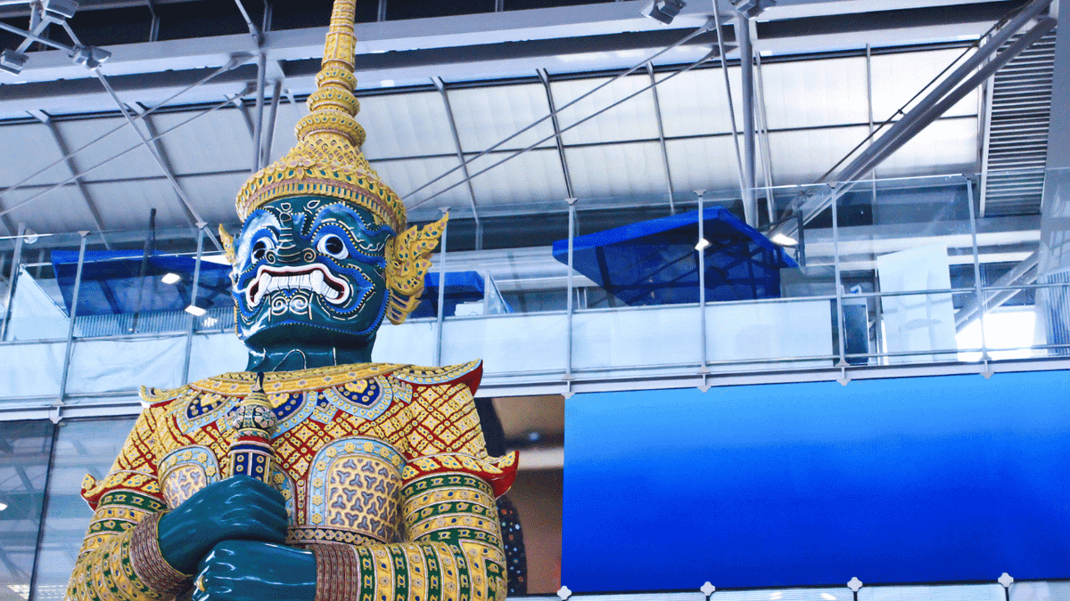 🛫タイへの外国人観光客が2026年1〜4月で1,136万人

📌 外国人観光客は 約1,136万人、観光収入は 約2.8兆円。前年同期比で3.4％減少したものの、直近週次では回復傾向。

💥 ポイント
・総訪問者数：11,364,781人（1〜4月）
・観光収入：5,556億バーツ（約2.8兆円）
・前年同期比：▲3.40％