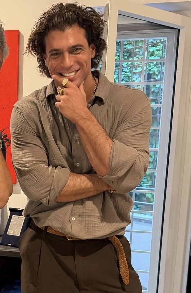#CanYaman is obviously not afraid to change his looks for a new role. In fact it’s quite the opposite, he’s quite confident. Good actors go through physical changes and looks for each role. Keep surprising us.