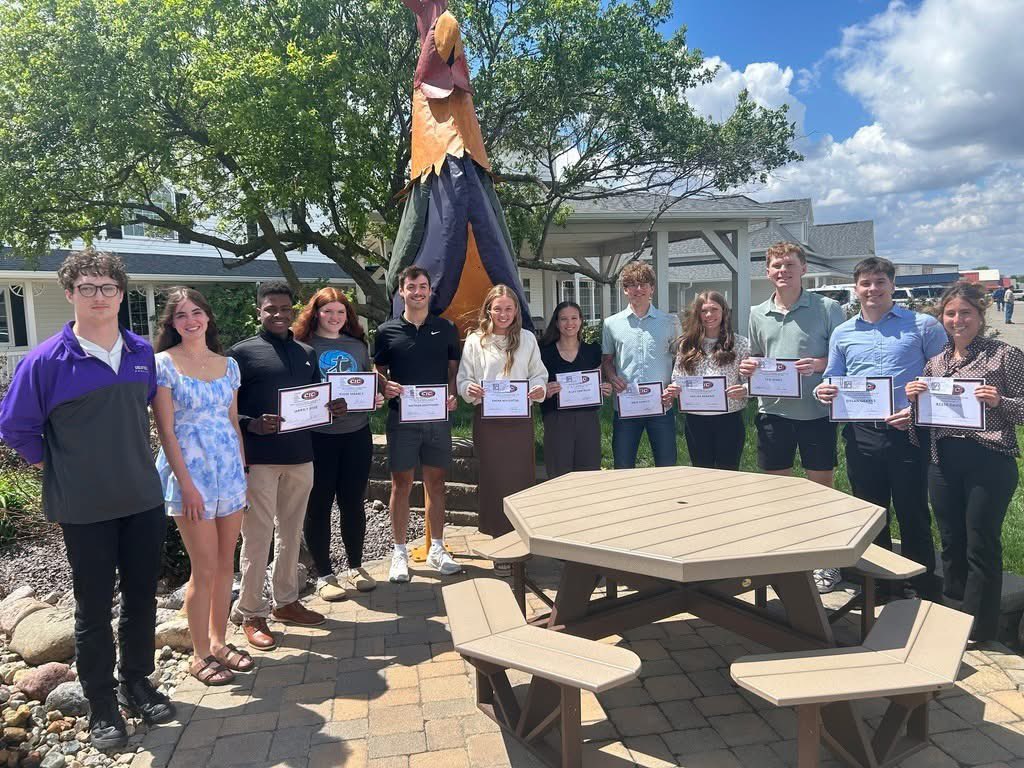 Congrats to Reese Davis &amp; Dylan Graves who were chosen as the Tuscola recipients for the Central Illinois Conference Scholar Athlete Recognition. Dylan &amp; Reese attended the CIC banquet  with Coach Hornaday &amp; Mr. Bozarth as well each other school’s administrators &amp; award winners.