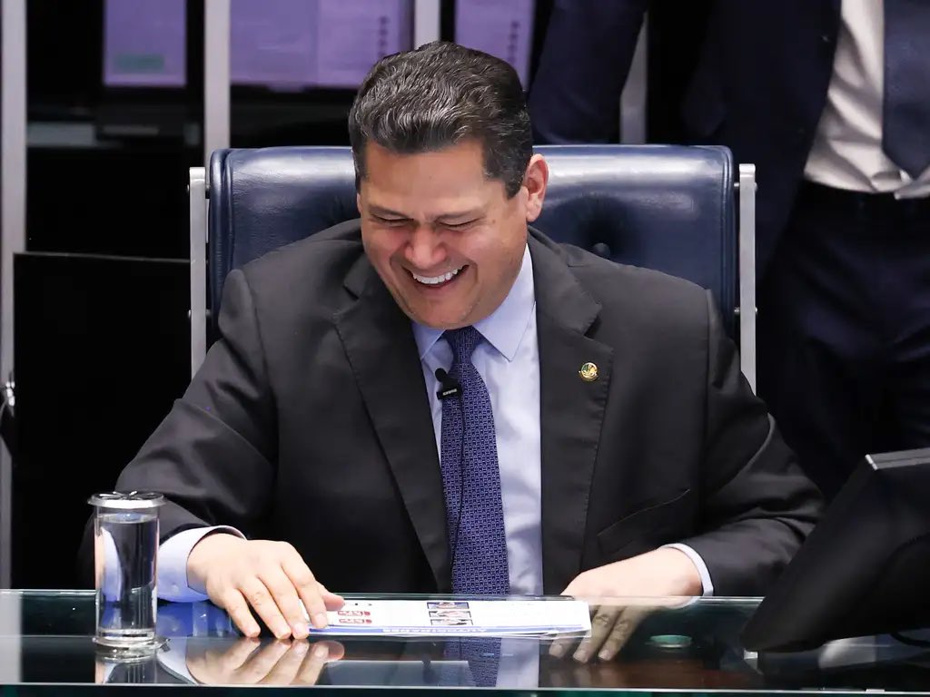 Vanessa Couto tweet media