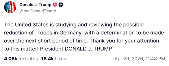 giovamartinelli's tweet image. Prima pianta nuovamente la sua lingua dentro il c*lo di  #Putin.
Poi, appena poche ora dopo, lo stesso #Trump se ne esce con l’annuncio di un prossimo ritiro di truppe #USA dalla Germania.
Io non credo alle coincidenze...