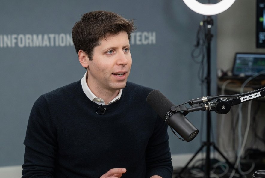 kenshii_ai's tweet photo. Sam Altman stabbed Elon Musk in the back with the ultimate long con and turned OpenAI into a greedy profit scam.

He sweet talked his way into co founding a true nonprofit meant to protect humanity then flipped it into a closed Microsoft backed cash cow. 

Musk saw the lies early and walked away but now the whole rotten betrayal is exploding in court with demands to fire Altman and claw back over 100 billion.

OpenAI was never about saving the world or keeping AI safe. It was always about one man's ruthless power grab. 

The courtroom is about to burn this corrupt empire to the ground and Sam Altman has every bit of the reckoning coming straight for him.