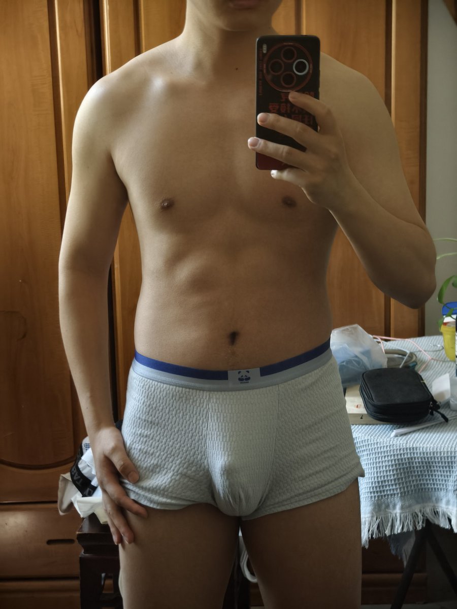野狐君 tweet media