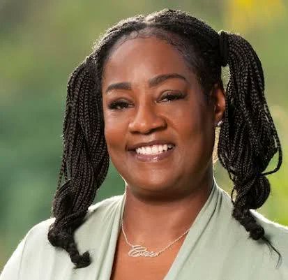 toni #teamhershii #teamsilky #teamakeria 🌼 tweet media