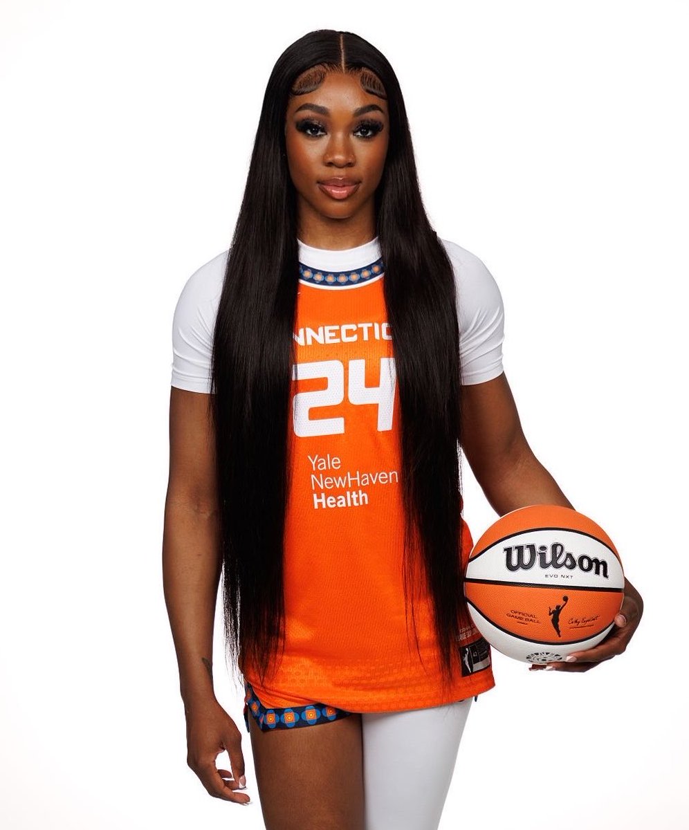I talk hoops 🏀 tweet media