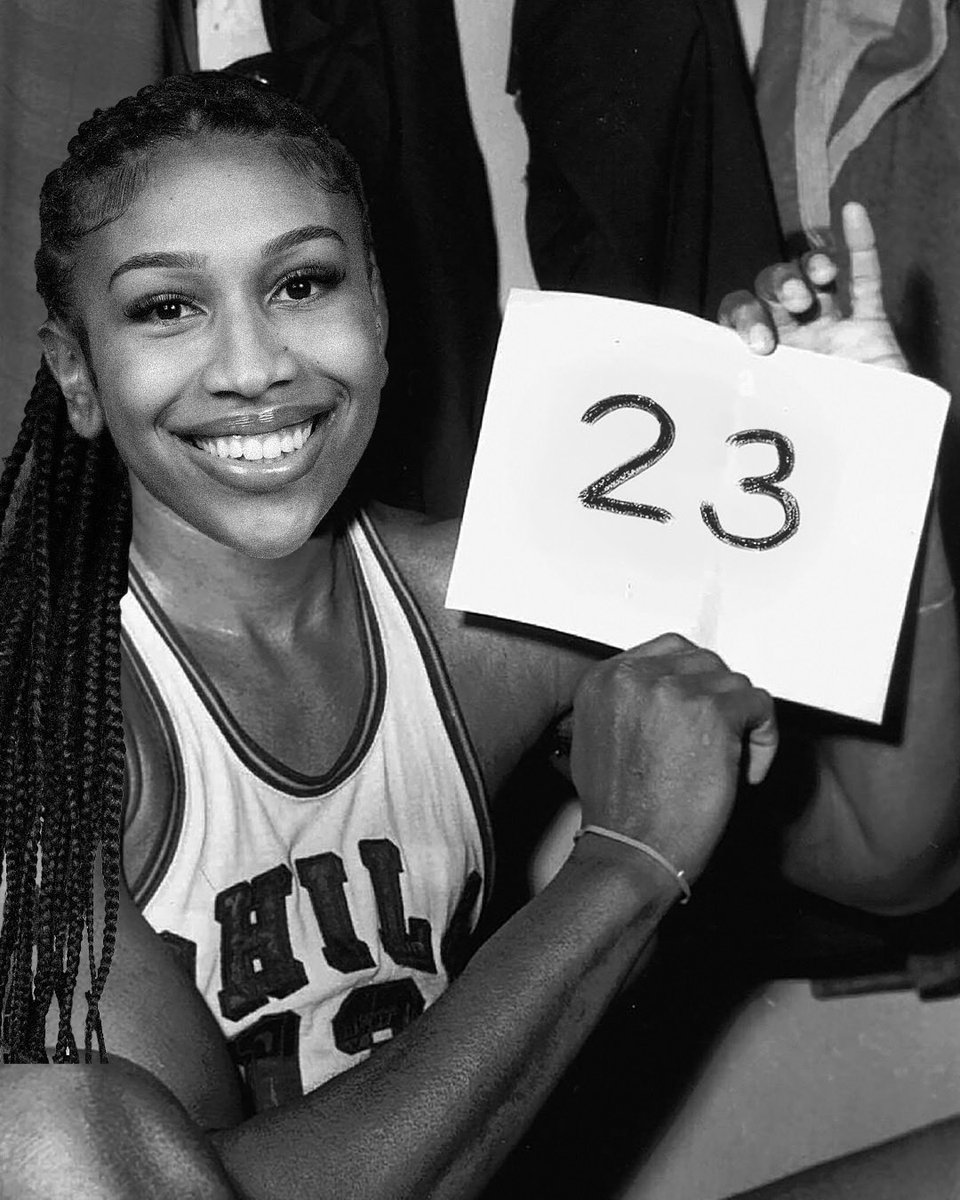 Chicago Sky tweet media