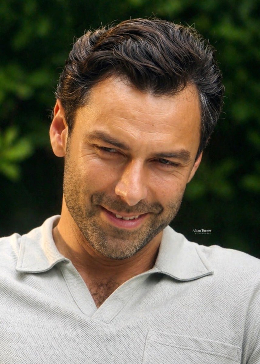 FrancineDupre's tweet photo. Aidan Turner 
Fifteen Love 
My new portraits of Glenn 
No Remini 
No disrespectful watermark on his body 
#Aidanturner #Fifteenlove #Glenn #Aidanturnerinternational https://t.co/TqIEwvAeCE
