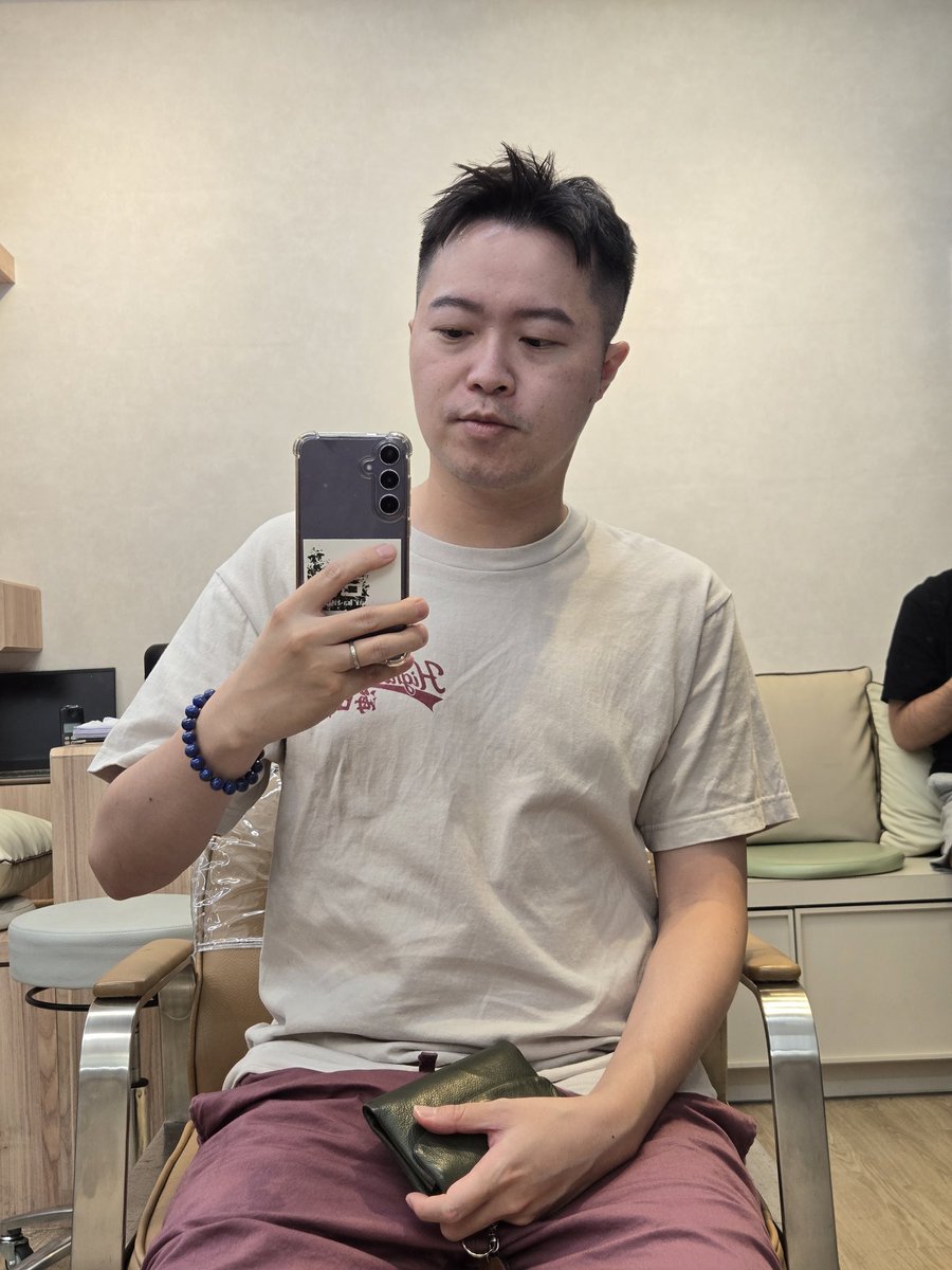 壁癌 tweet media