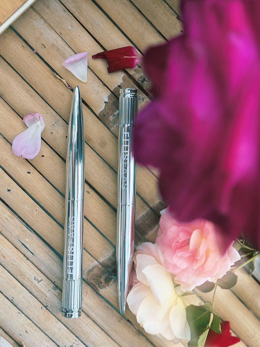 Righteous_Anna's tweet image. Next up… Ellis Faas for a slick new 🆕 hook. The ones you’ll want to get when looked at the shape. look at day, going on the Righteous way 🗻
#makeup #cosmetics #beauty #trending #viral
