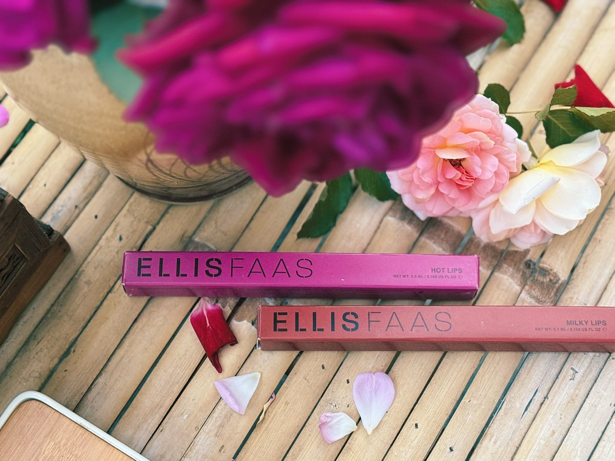 Righteous_Anna's tweet image. Next up… Ellis Faas for a slick new 🆕 hook. The ones you’ll want to get when looked at the shape. look at day, going on the Righteous way 🗻
#makeup #cosmetics #beauty #trending #viral