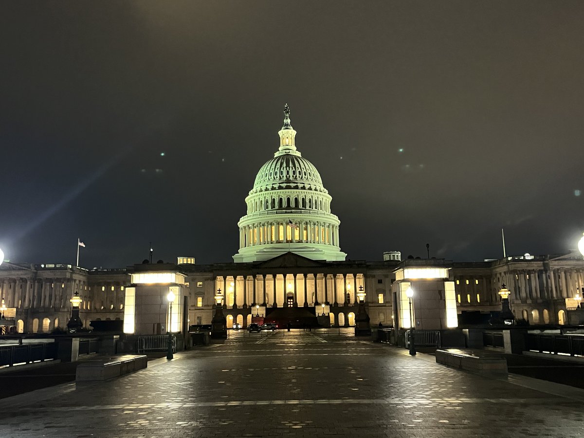 revmahoney's tweet photo. At the Capitol tonight. Although I have been on Capitol Hill for 34 years, I never tire of the beauty and majesty of our amazing Capitol building! #USCapitol #GodBlessAmerica https://t.co/TiqWZ1rjZ7