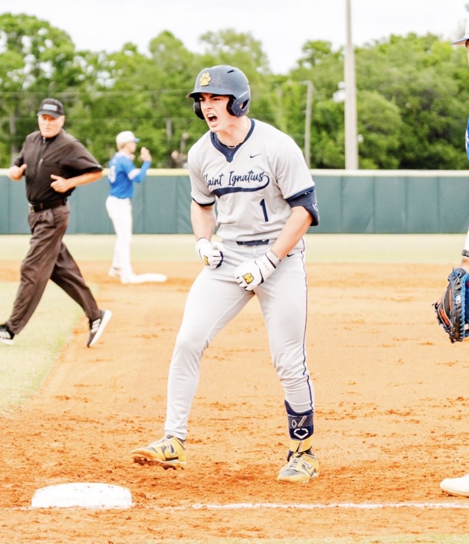 Saint Ignatius Baseball tweet media