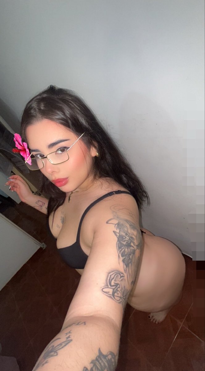 s α r α 💖 tweet media