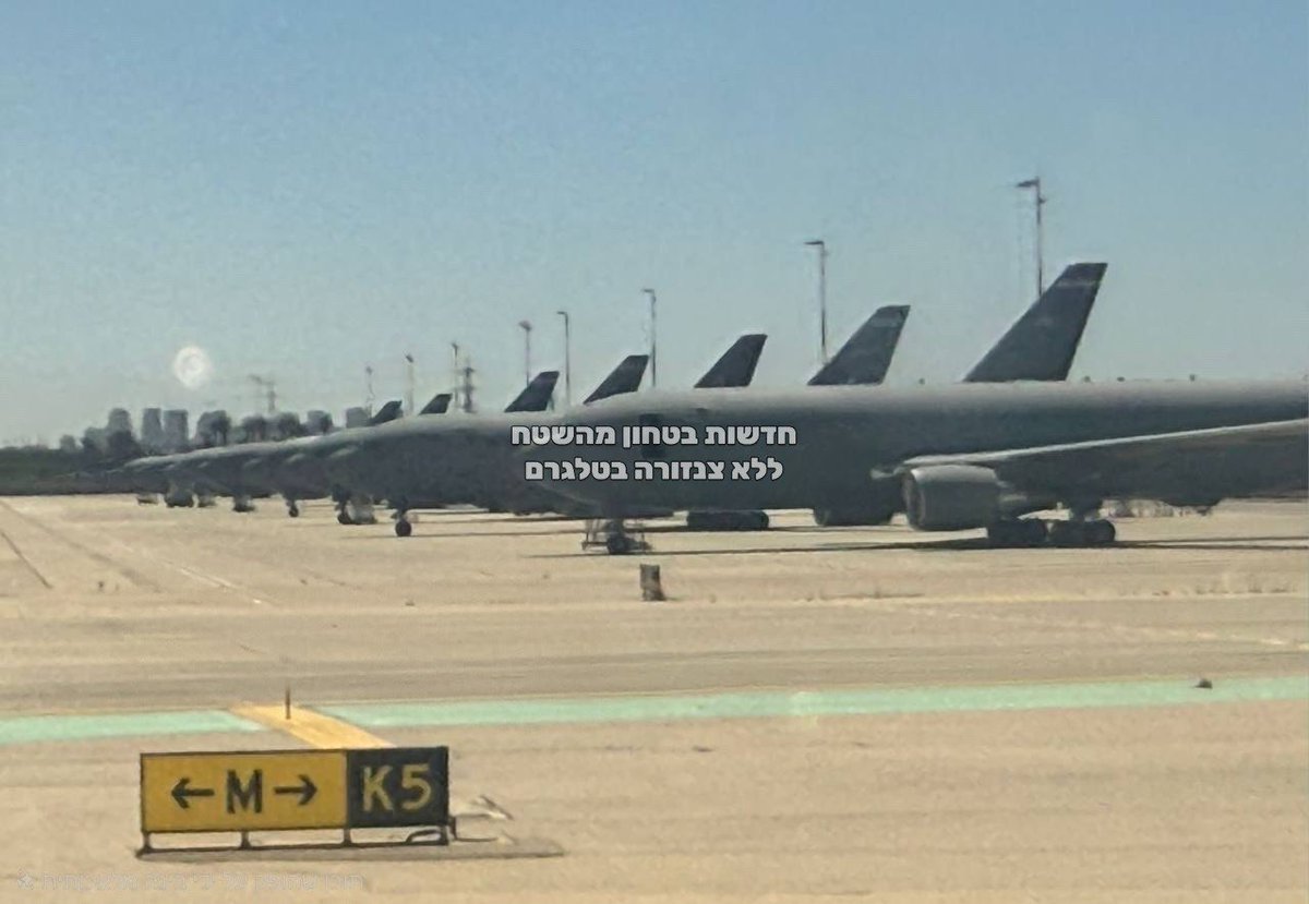 آقــا ایــــرَج  tweet media