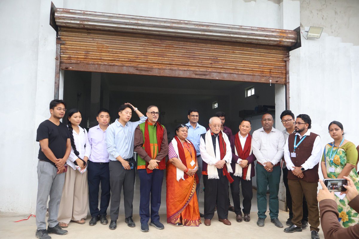 Dhana_Arumugam1's tweet image. inaugurated a Common Facility Centre (CFC) at East Siang, Arunachal Pradesh under the PM-DevINE scheme  for converting banana pseudostem waste into value added products natural fibre, biodegradable sheets, and handmade paper, #DST #NECTAR #PMDevINE #NorthEastIndia #Sustainable