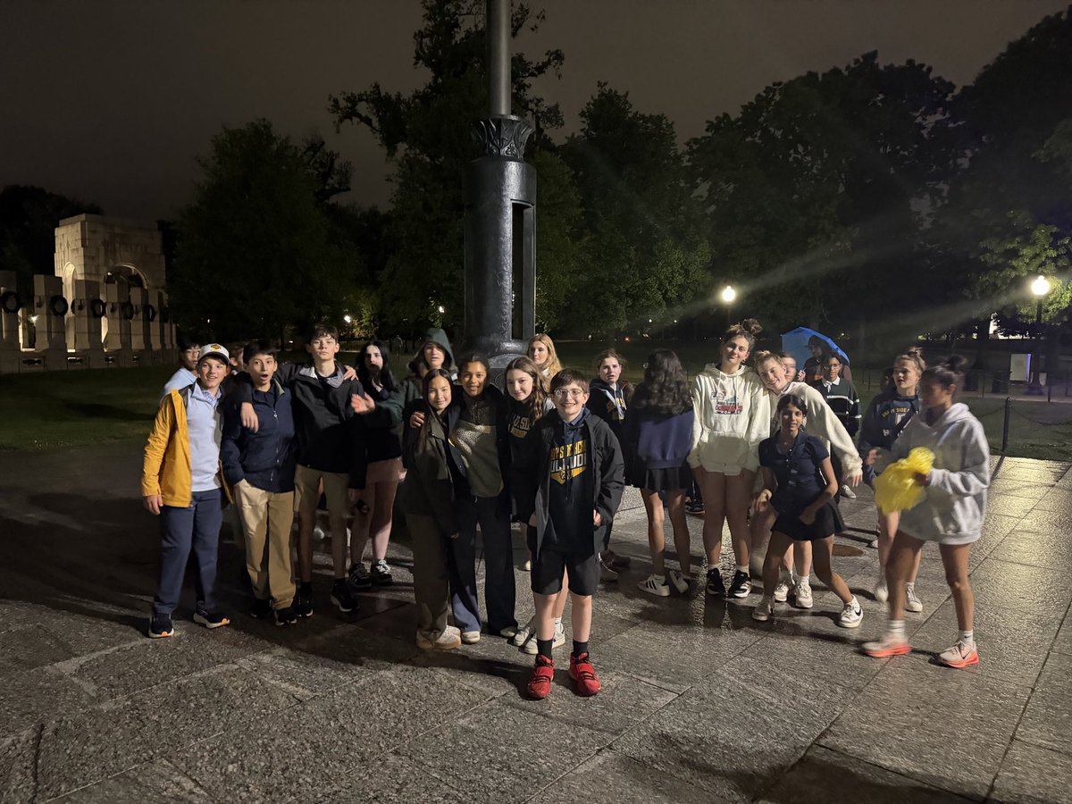 messssa's tweet photo. The rain held off for most of our WWII Memorial visit. https://t.co/0kxLSQJrm6